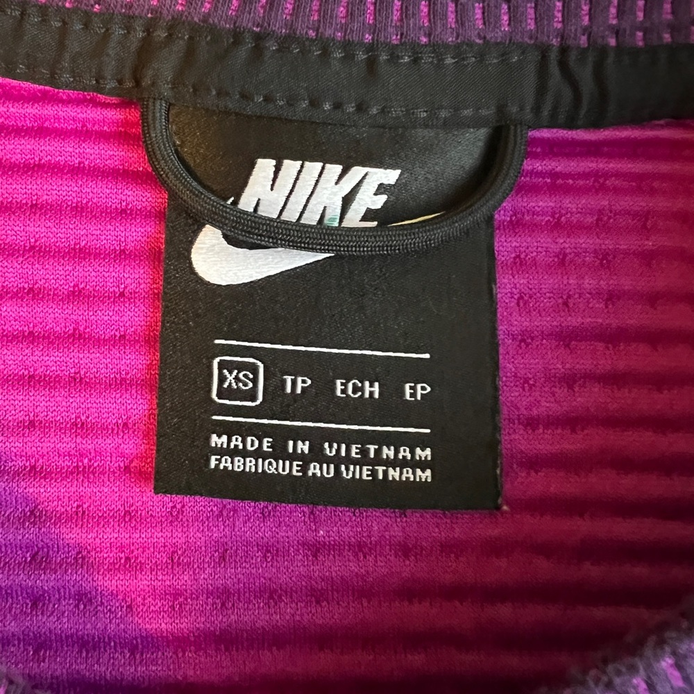Nike Women's Purple Crop Oversized Sweatshirt XS - Picture 2 of 10